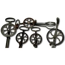 Collection of 5 Antique American Cast Iron Hand Crank Mechanical Kitchen Egg Beaters - Mixers Circa Late 19th Century | Chairish