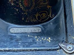 SINGER RED EYE 1912 MODEL 66 SINGER SEWING MACHINE without ...