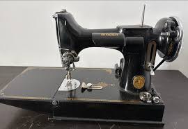Vintage Singer Featherweight 221 Sewing Machine Iconic Portable Classic | eBay