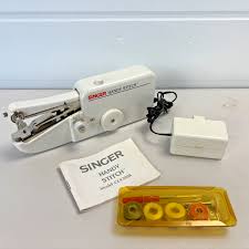 Singer Mini Mender Vintage Travel Portable Sewing Machine ...