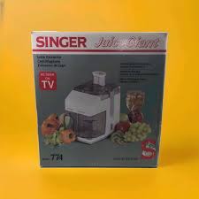 NEW SINGER JUICE GIANT Model #774 Fruit & Veg. Juice ...