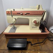 Singer Merritt 2404 Pink Sewing Machine W/Foot Pedal Hard ...