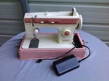 Singer Merritt Sewing Machine In Collectible Sewing Machines ...