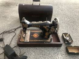1924 SINGER SEWING MACHINE MODEL 128 S/N ...