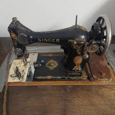 Antique Singer Sewing Machine for Sale in Bonney Lake, WA ...