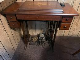 Singer Sewing Machine With Wood Cabinet for Sale in Indian ...