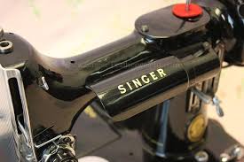 Singer Featherweight 222K Sewing Machine For Sale – The ...