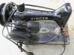 VINTAGE SINGER SEWING MACHINE, CAT. NO. RF5-8, MODEL: 99K ...