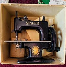 1959 SINGER SEWHANDY MODEL No. 20 ~NEW! Vintage Children's Sewing Machine | eBay