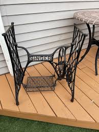 Antique Singer Treadle Sewing Machine Cast Iron Base Stand ...