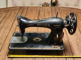 Singer Sewing Machine Black 1900s Vtg. Antique Display ...