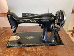 Emdeko table top sewing machine, Singer sewing machine in ...