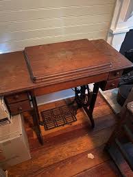 SOLD - 1938 Antique Singer Sewing Machine Table - Apple Valley Farm