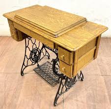 Sold at Auction: Vintage Singer Sewing Machine & Oak Table