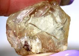 31 cts BEAUTIFUL SUNSTONE ROUGH Oregon - USA RG 3896