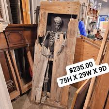 Great Halloween Decoration. Life Like Skeleton with ...