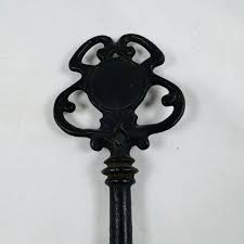 Vintage Ornate Cast Iron Skeleton Key Decorative Accent ...