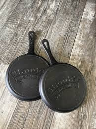 SKOOKIE 2 Cast Iron Cookie Skillet - 2 Serving Hot Pads ...