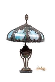 Lot - SLAG GLASS TABLE LAMP