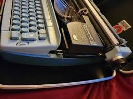 Smith-Corona Coronet Super 12 Blue Electric Coronomatic ...