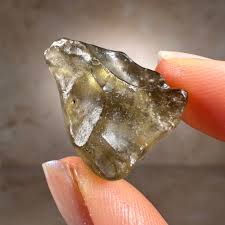 Dark Libyan Desert Glass Tektite (5.8g) Sahara Desert, Egypt ...