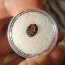 Smoky Quartz - 1.75ct Oval Gemstone – Spada Diamonds