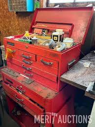 Union Mfg. 9 drawer tool box | Proxibid