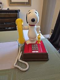 1976 The Peanuts Snoopy and Woodstock Phone-Head Turning ...