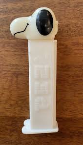 Vintage Snoopy PEZ Candy Dispenser with Feet Peanuts | eBay