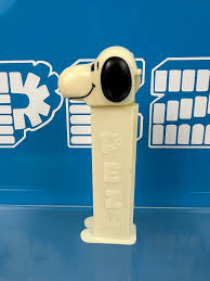 Vintage 80s Snoopy PEZ Dispenser: Thick Eyes, Thin Foot ...