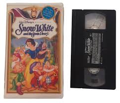 Snow White and the Seven Dwarfs Walt Disney Masterpiece VHS ...