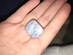 Can anyone please identify this one for us? Light blue / grey ...