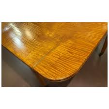 19th Century American Hepplewhite Tiger Maple Drop Leaf Table. For Sale at Ruby Lane