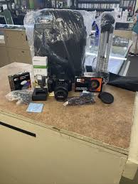 Canon EOS Rebel T7 24.1MP EF-S 18–55mm f/3.5–5.6 IS II ...