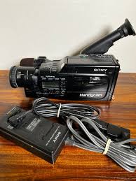 Vintage Sony Handycam CCD-F70 Video 8 Camcorder Turns on!