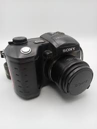 Sony Mavica MVC-CD500 5.0MP Digital Camera w/ Case 2 ...