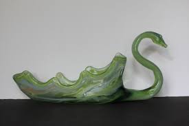 Green Glass Swan for Vintage Elegant Mantel Decor. Hand Blown Glass, Large, Regal Swan Bowl/cornucopia, Table Centerpiece, Bougie Host Gift. - Etsy