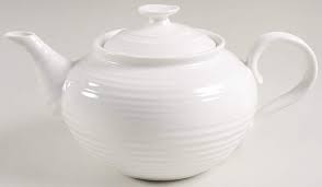 Sophie Conran White Teapot & Lid by Portmeirion ...