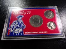 Sold at Auction: Spirit of 76' Bicentennial Coin Set (3 pcs) in Vintage Patriotic Holder