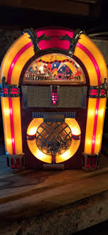 Light up Table Top Juke Box, AM/FM Radio and Cassette Player ...