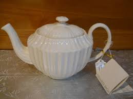 NWT I. Godinger & Co Ivory Fluted Teapot, Holds 4 Cups | eBay
