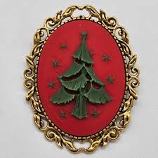 Christmas Tree 30x40mm Cameo Brooch – Tomas the Lapidary's ...