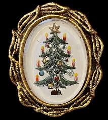 Vintage Cameo Christmas Tree Brooch Pin Glass/Lucite ...