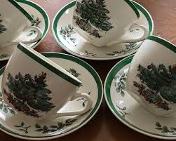 Vintage Spode "christmas Tree" - Four Cups and Four Saucers ...