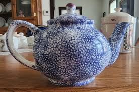 Holiday Mountain Lodge Teapot 1 1/2 qt. livingquarters ...