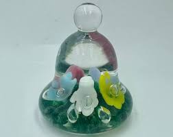 Large Vintage (1974) St. Clair Glass Bell Paperweight With Yellow and White Flowers - Etsy Canada