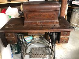 VTG ANTIQUE INDUSTRIAL IRON STANDARD TREADLE SEWING MACHINE ...