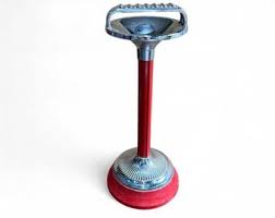 Vintage Shell Garage Promotion Lidded Caserole Dish With ...