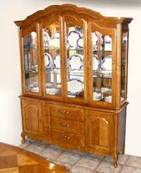 Stanley Furniture Country French China Cabinet