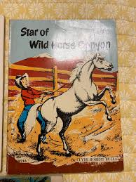 Set of 3 Vintage Scholastic Books – Raccoon & Mrs. Mcginnis, Star of Wild Horse, Three-dollar Mule, Animal Friendship Stories - Etsy